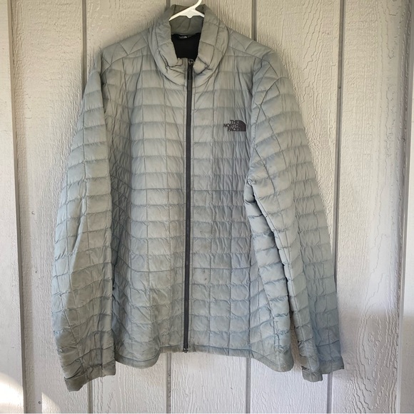 The North Face Thermoball Light Gray Quilted Jacket - Picture 1 of 16